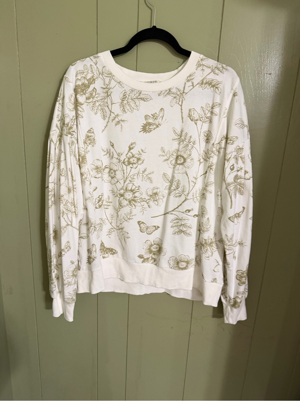Women's Cream Floral Long-Sleeve Pullover Sweater